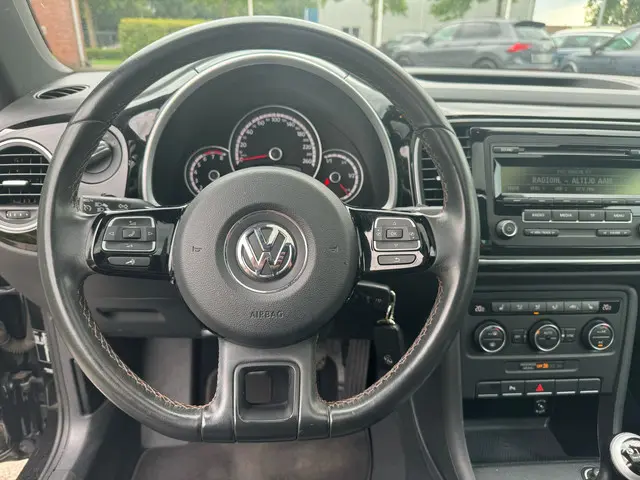 Volkswagen Beetle 1.2 TSI Design BlueMotion 2014 Benzine 13