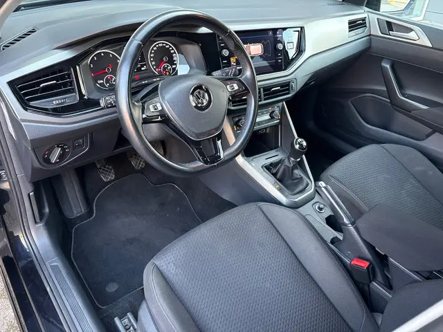 Volkswagen Polo 1.0 TSI Highline 2018 Benzine 8