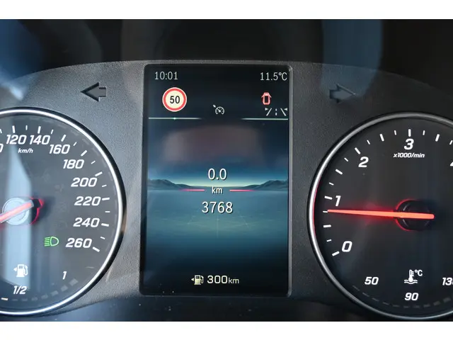 Mercedes-Benz Vito 116 CDI L2 Pro 2024 Diesel 17