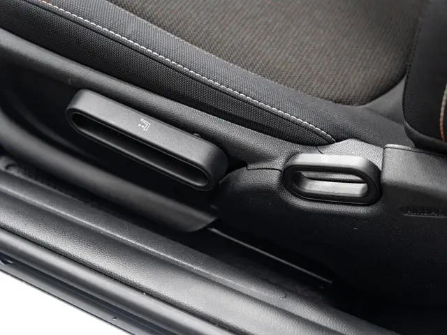 MINI 3-Deurs Cooper 2021 Benzine 26