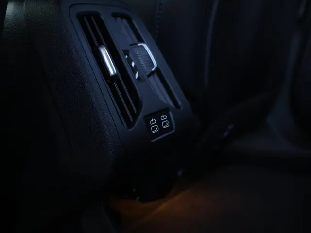 BMW X1 xDrive25e 2025 Hybride Benzine 44