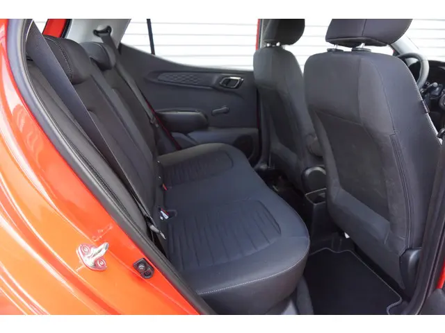 Hyundai i10 1.0 Comfort 2020 Benzine 23