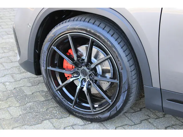 Mercedes-Benz GLA 180 AMG 2022 Benzine 28