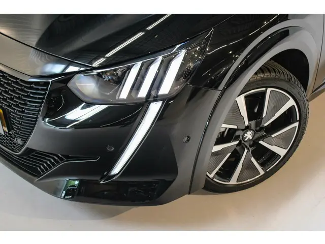 Peugeot e-208 EV GT Pack 50 kWh | PANO | 2022 Elektrisch 30