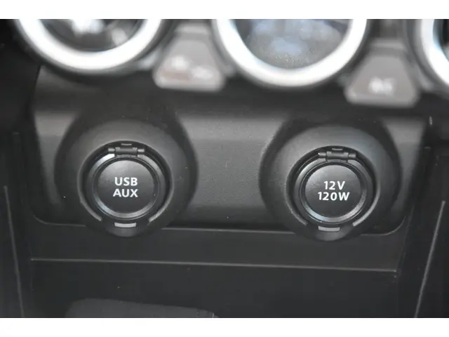 Suzuki Swift 1.2 Style Smart Hybrid 2021 Hybride Benzine 17
