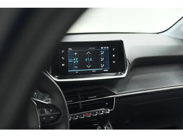 Peugeot 208 PureTech 100 Allure 2023 Benzine 51