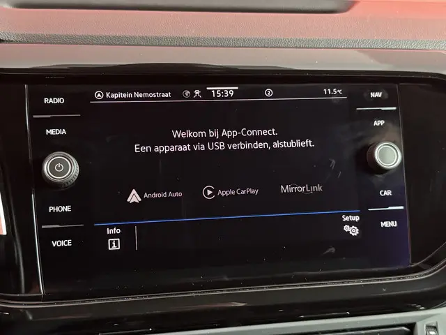 Volkswagen T-Cross 1.0 TSI R-Line 2021 Benzine 40