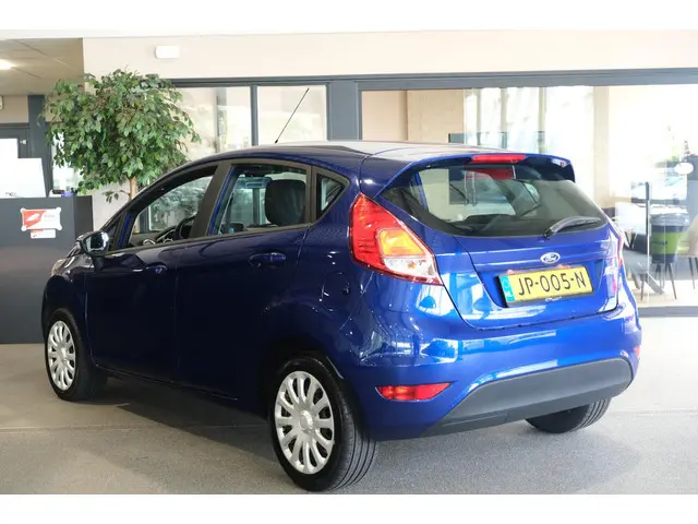 Ford Fiesta 1.0 Style Navi airco 5drs 2016 Benzine 2