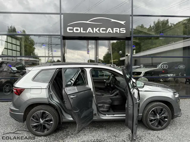 Škoda Karoq 2.0 TSI 4x4 Sportline Business 2022 Benzine 44