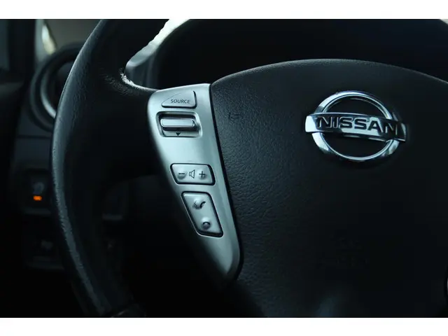 Nissan Note 1.2 DIG-S TEKNA 2014 Benzine 18