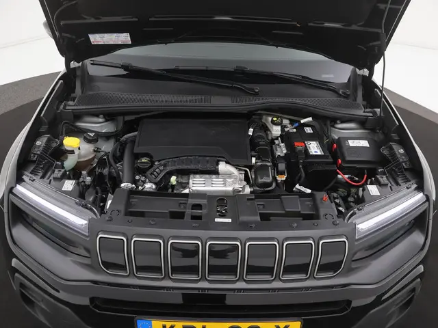 Jeep Avenger 1.2 Altitude 2024 Benzine 35