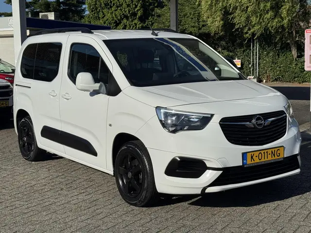 Opel Combo Tour 1.2 Turbo L1H1 Edition 2019 Benzine 9