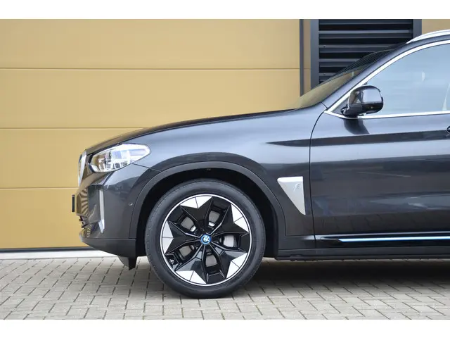 BMW iX3 High Executive 80 kWh 2021 Elektrisch 7