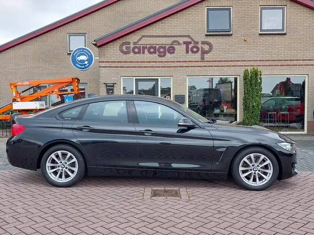 BMW 4 Serie Gran Coupé 418i Executive 2019 Benzine 8