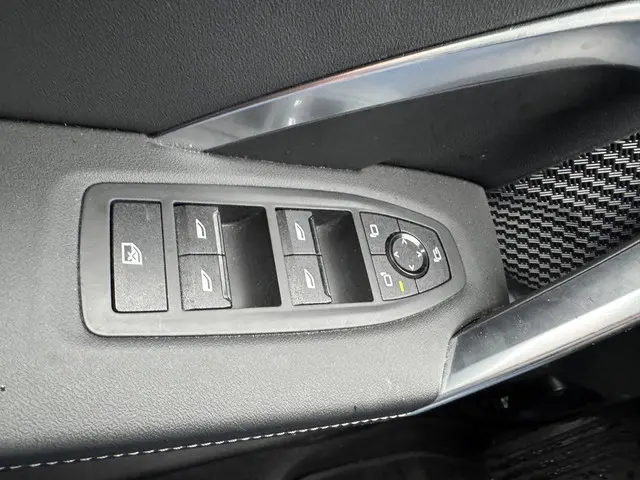 BMW iX2 eDrive20 67 kWh 2024 Elektrisch 23