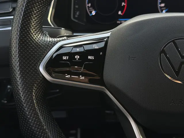 Volkswagen Tiguan 1.5 TSI R-Line 2022 Benzine 22