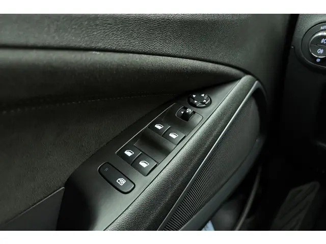 Opel Crossland 1.2 Turbo Ultimate 2024 Benzine 17