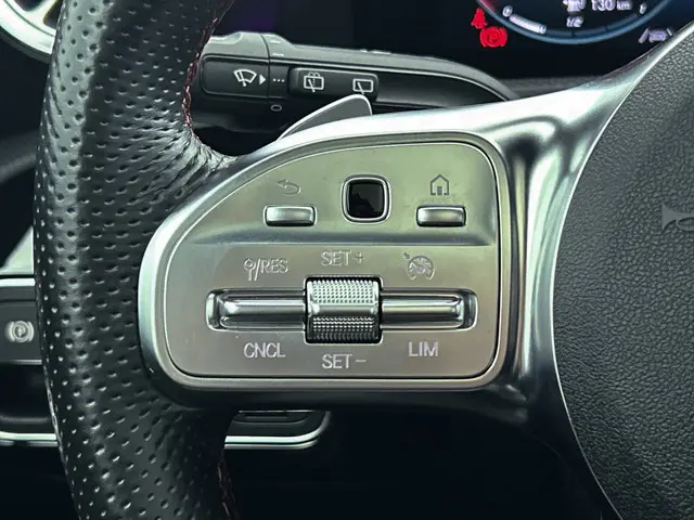 Mercedes-Benz A-Klasse 180 Premium Plus 2021 Benzine 25