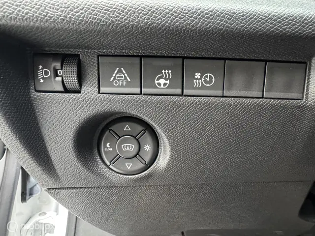 Citroën ë-C4 Shine 50 kWh 2022 Elektrisch 19