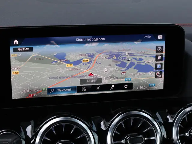 Mercedes-Benz EQA 250 Edition 1 67 kWh 2021 Elektrisch 21