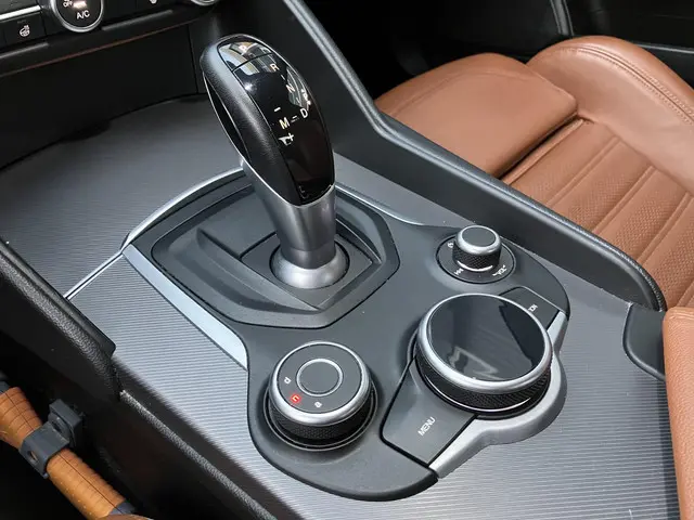 Alfa Romeo Giulia 2.0T Super 2020 Benzine 23