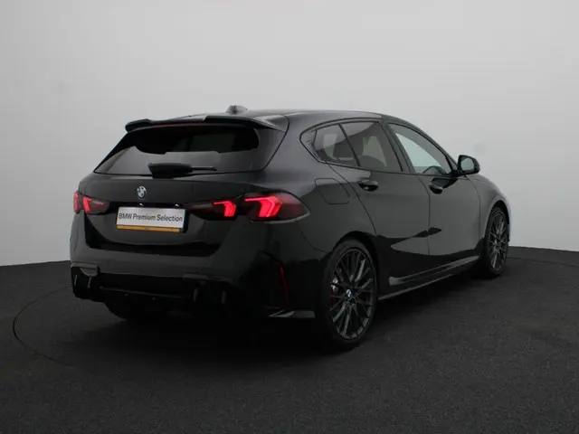 BMW 1 Serie 120 2026 Benzine 2