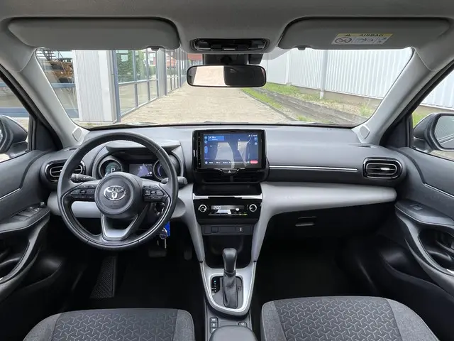 Toyota Yaris Cross 1.5 Hybrid Active 2022 Hybride Benzine 6