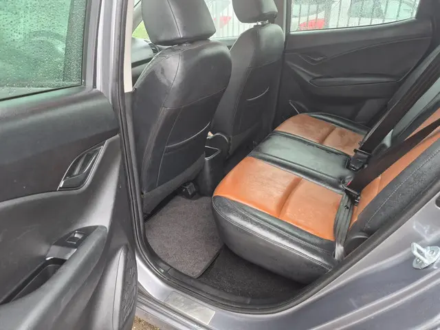 Hyundai ix20 1.4i Pro 2013 Benzine 3