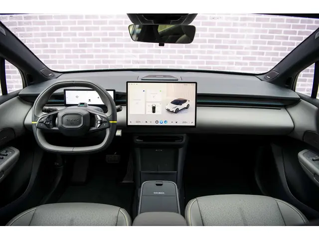 Lynk & Co 02 More 66 kWh 2025 Elektrisch 11