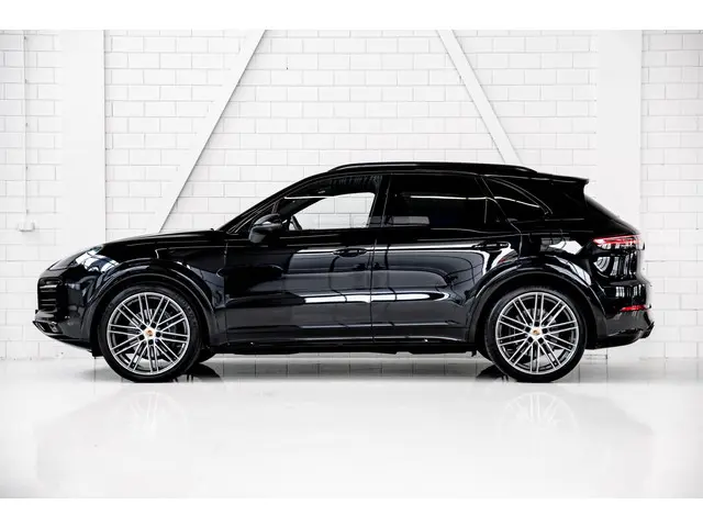Porsche Cayenne 3.0 E-Hybrid 2021 Hybride Benzine 2
