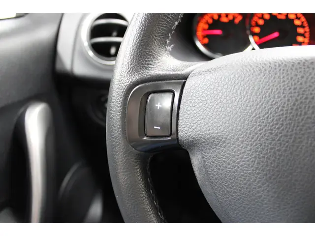 Dacia Logan MCV 0.9 TCe Prestige 2015 Benzine 16