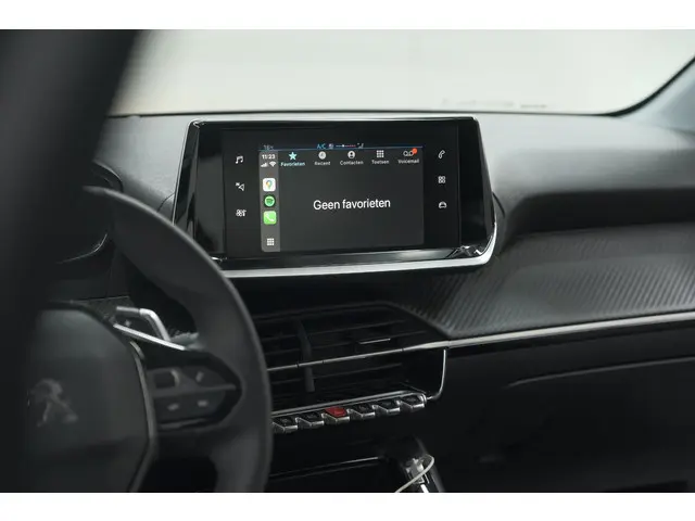 Peugeot 208 PureTech 100 EAT8 Active Pack 2023 Benzine 55