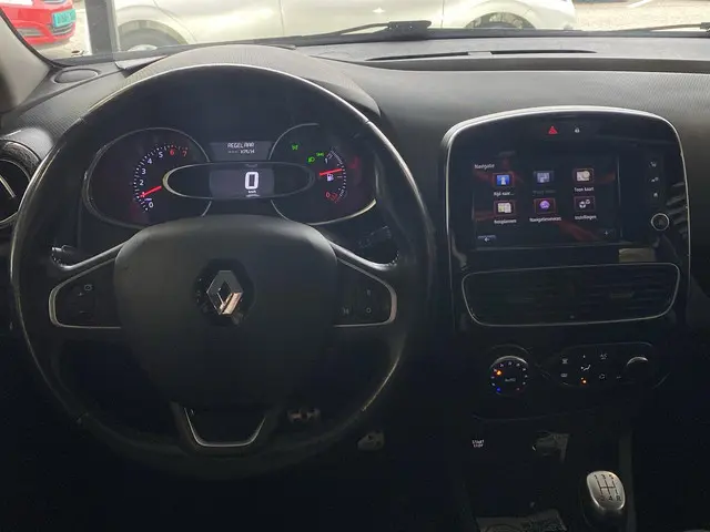 Renault Clio Estate TCe 90 Energy Bose 2019 Benzine 38