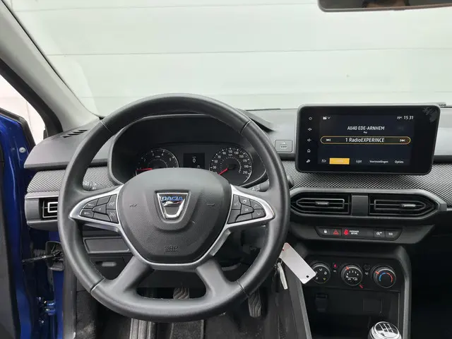 Dacia Sandero 1.0 TCe 90 Comfort 2023 Benzine 8