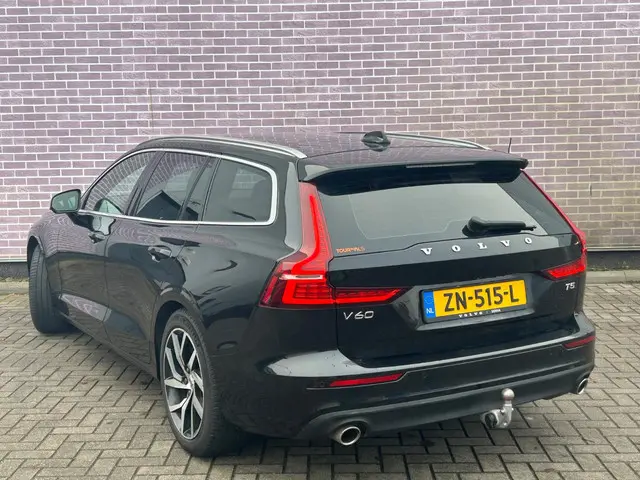 Volvo V60 2.0 T5 Momentum Pro 2019 Benzine 7