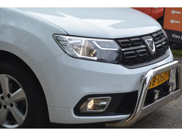 Dacia Sandero 0.9 TCe Laureate automaat 2018 Benzine 17