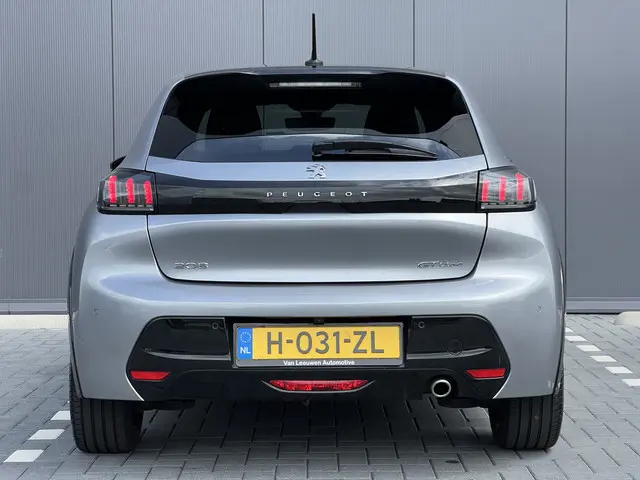 Peugeot 208 1.2 PureTech GT-Line 2020 Benzine 22