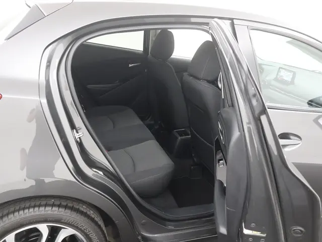 Mazda 2 1.5 Skyactiv-G TS+ AUTOM. 2018 Benzine 25