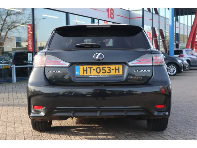 Lexus CT 200h 25th Edition 2015 Hybride Benzine 13