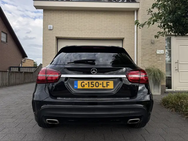 Mercedes-Benz GLA 180 AMG Aut 2019 Benzine 13