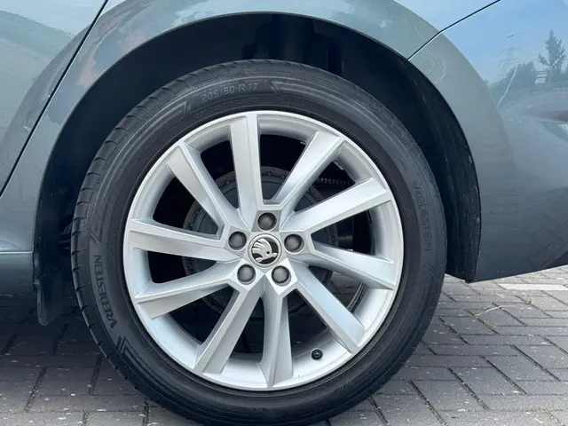 Škoda Scala 1.0 TSI * Cruise * PDC * Trekhaak * 2020 Benzine 48