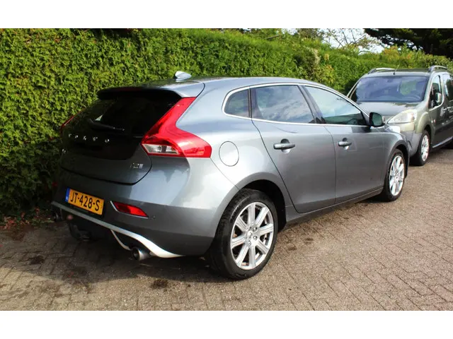 Volvo V40 2.0 T2 Nordic 220PK 2016 Benzine 19