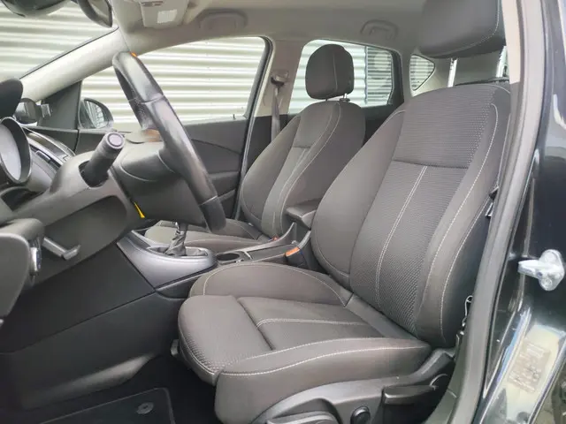 Opel Astra 1.6 CDTi Cosmo 2014 Diesel 9