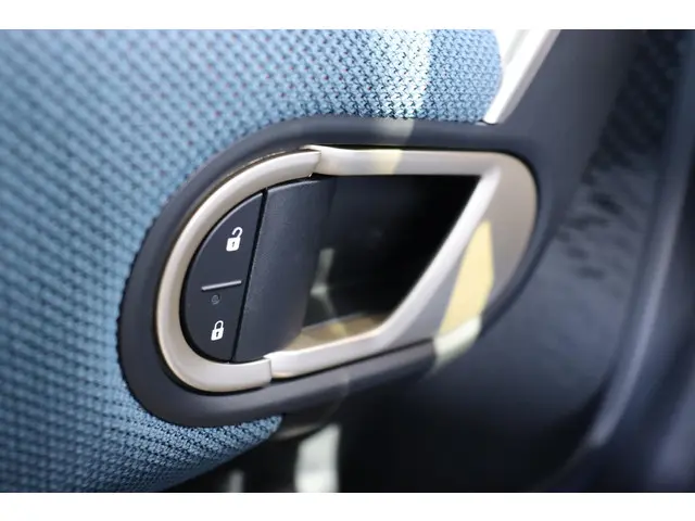 MINI Aceman E | Favoured M 2025 Elektrisch 29