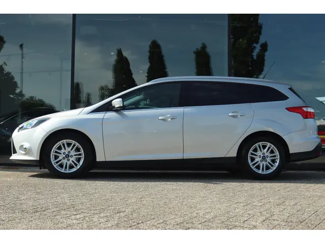 Ford Focus WAGON 1.6 TI-VCT TITANIUM AUT. 2013 Benzine 8