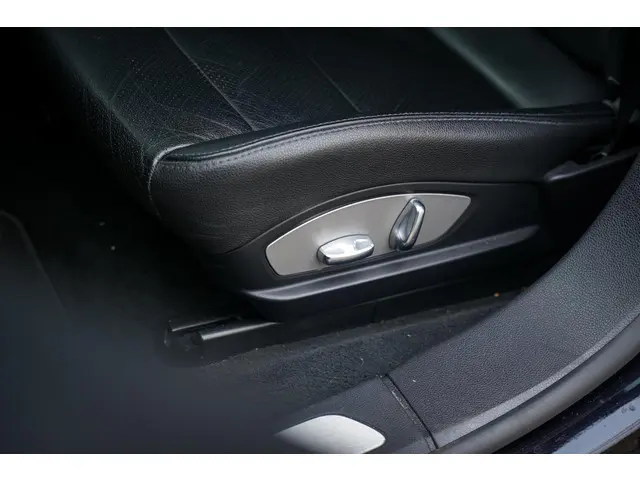 Porsche Panamera 3.0 S Hybrid 2012 Benzine 24