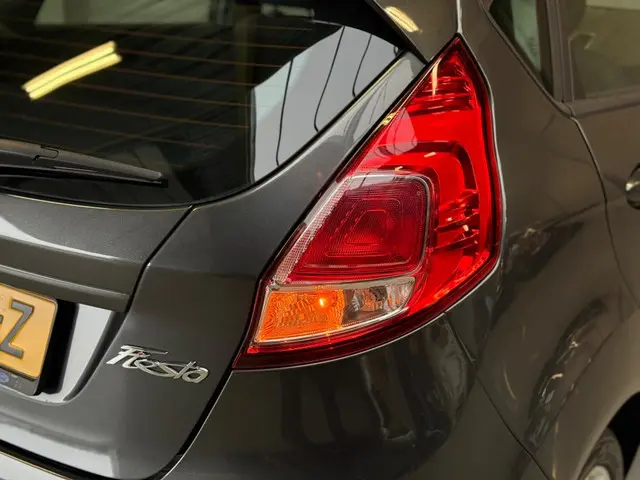 Ford Fiesta 1.0 EcoB. Style Automaat Airco 2016 Benzine 9