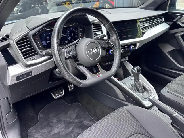 Audi A1 citycarver 35 TFSI S-Line Edition 2021 Benzine 9