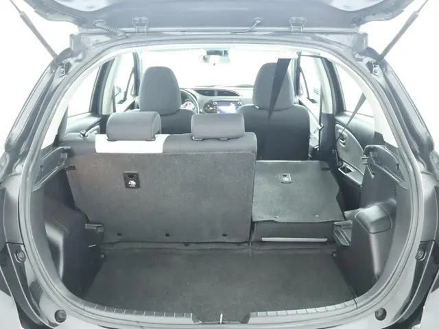 Toyota Yaris 1.5 Hybrid Dynamic 2020 Hybride Benzine 25