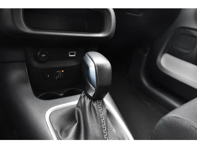 Citroën C3 PureTech 110 EAT6 Shine 2018 Benzine 19